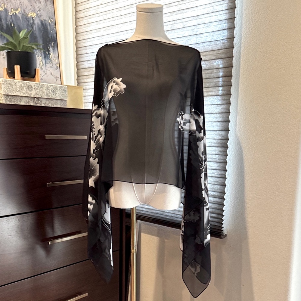Woman's Kokomo Sheer Black Floral Shawl. One size